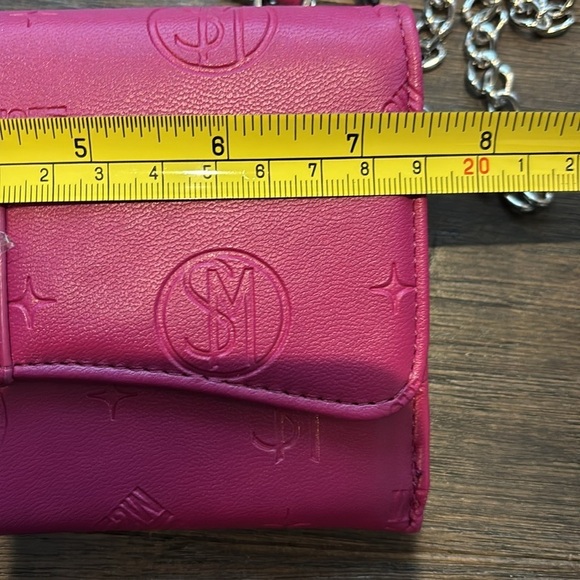 Steve Madden Crossbody/wristlet wallet,snap top,12 card/ID/bill/change removable - Picture 12 of 14